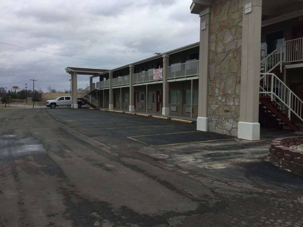 Big Spring Inn Madisonville Exteriér fotografie