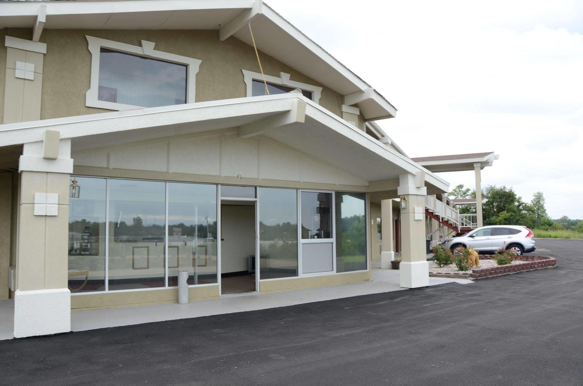 Big Spring Inn Madisonville Exteriér fotografie
